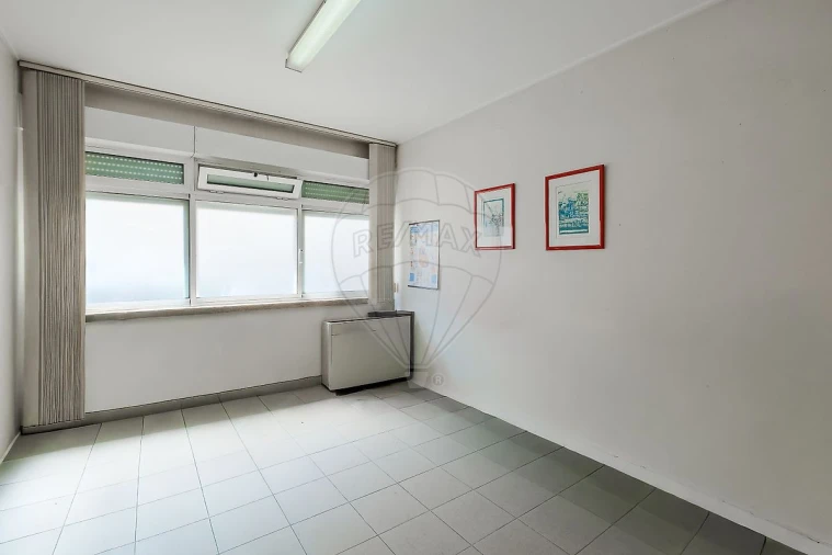 Apartamento T4 para Venda em Cascais e Estoril Foto 20