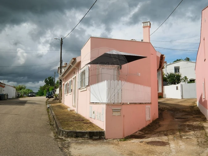 Moradia T2 para Venda em Antuzede e Vil de Matos Foto 3