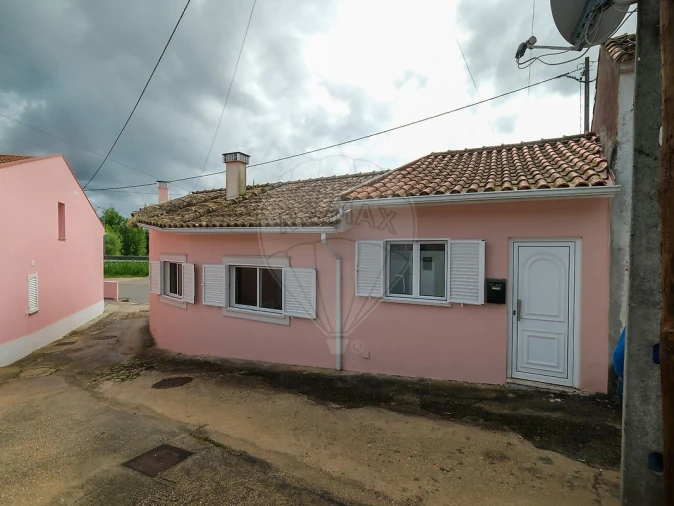 Moradia T2 para Venda em Antuzede e Vil de Matos Foto 30