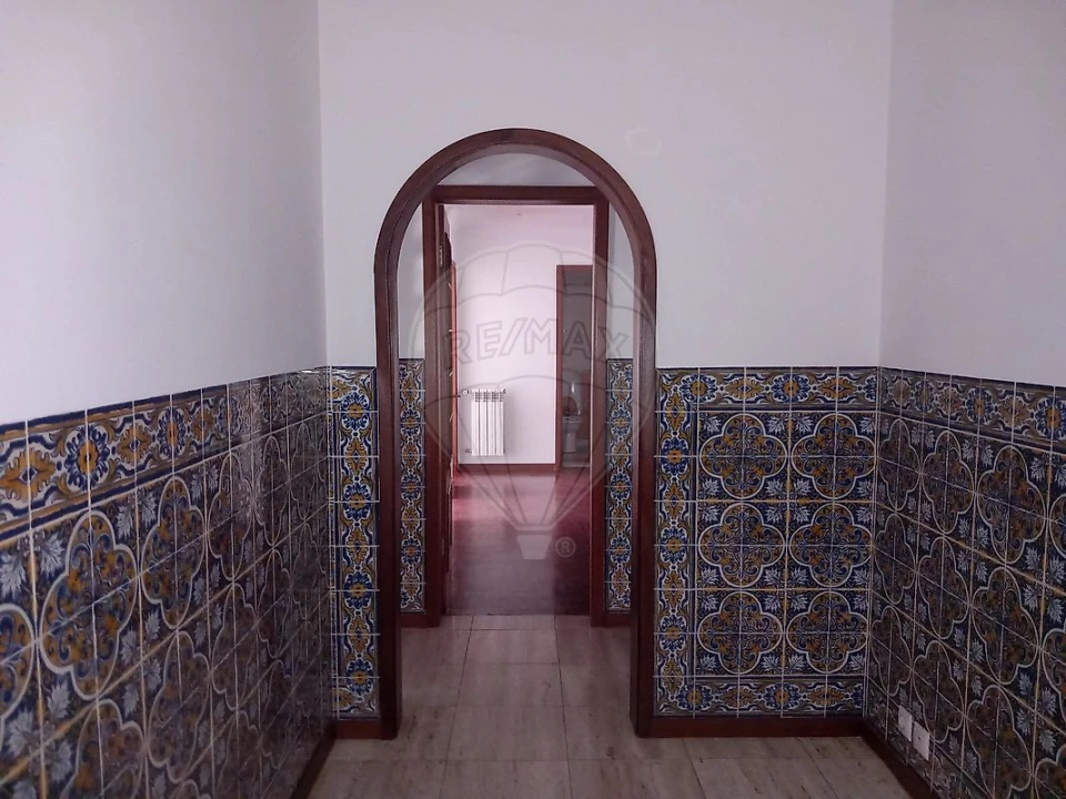 Apartamento T4 para Arrendamento em Sé Nova, Santa Cruz, Almedina e São Bartolomeu Foto 31