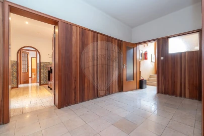Apartamento T4 para Arrendamento em Sé Nova, Santa Cruz, Almedina e São Bartolomeu
