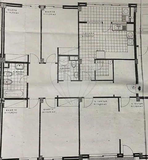 Apartamento T4 para Arrendamento em Sé Nova, Santa Cruz, Almedina e São Bartolomeu