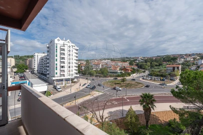 Apartamento T4 para Arrendamento em Sé Nova, Santa Cruz, Almedina e São Bartolomeu
