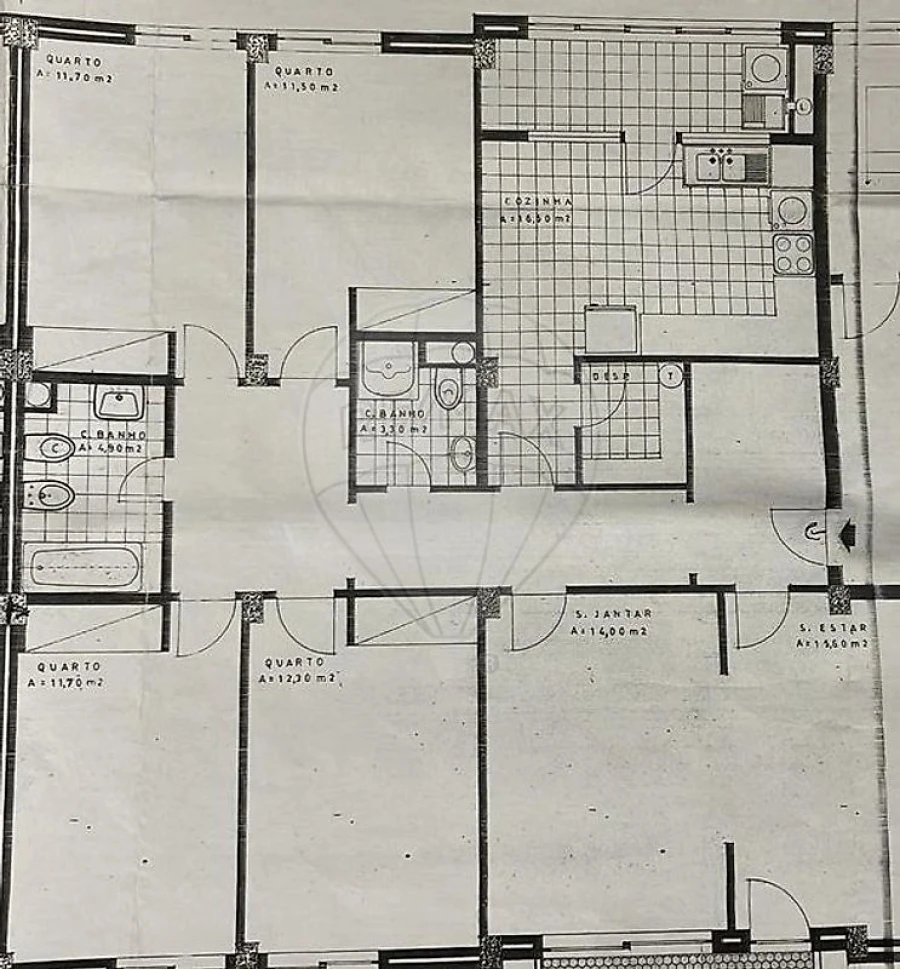 Apartamento T4 para Arrendamento em Sé Nova, Santa Cruz, Almedina e São Bartolomeu Foto 27