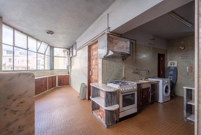 Apartamento T7 para Venda em Santo Antonio dos Olivais
