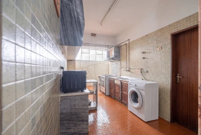 Apartamento T7 para Venda em Santo Antonio dos Olivais