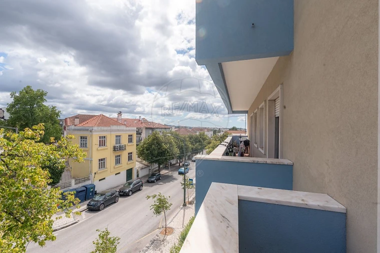 Apartamento T7 para Venda em Santo Antonio dos Olivais Foto 16