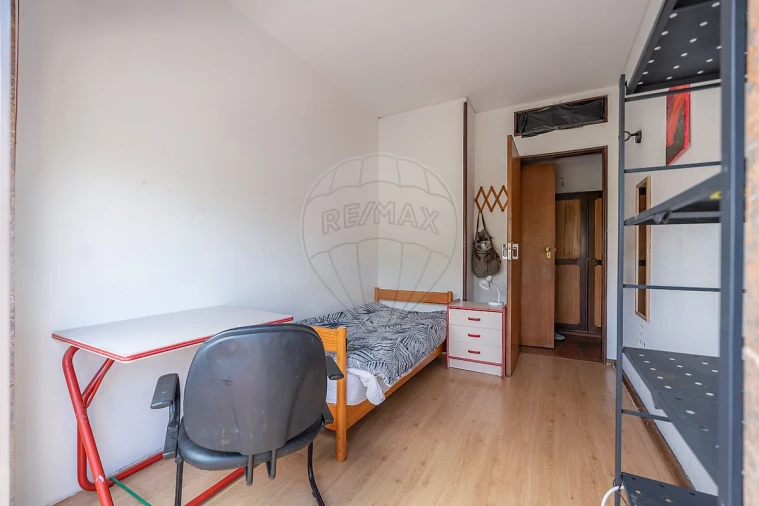 Apartamento T7 para Venda em Santo Antonio dos Olivais Foto 18
