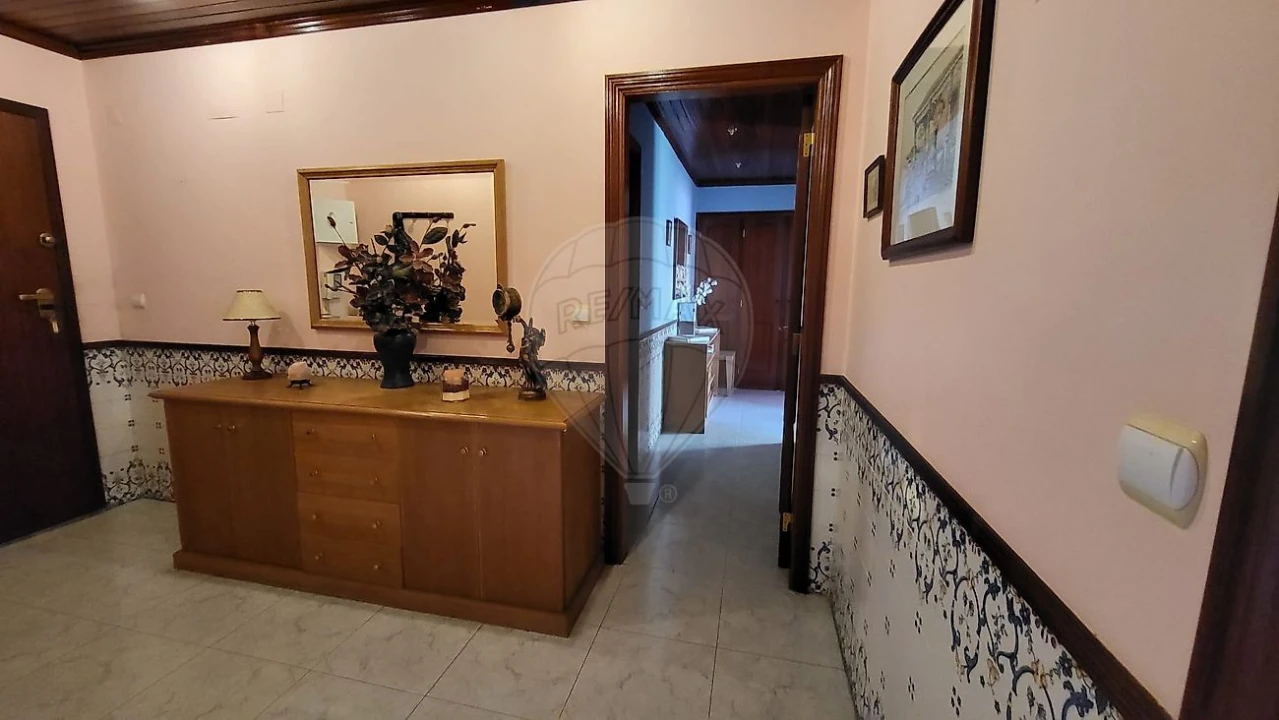 Apartamento T2 para Venda em Carregado e Cadafais Foto 8