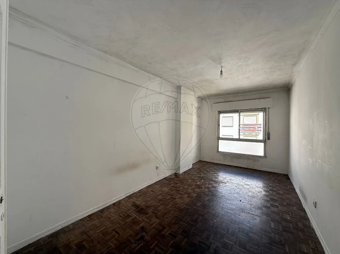Apartamento T2 para Venda em Agualva e Mira-Sintra Foto 19