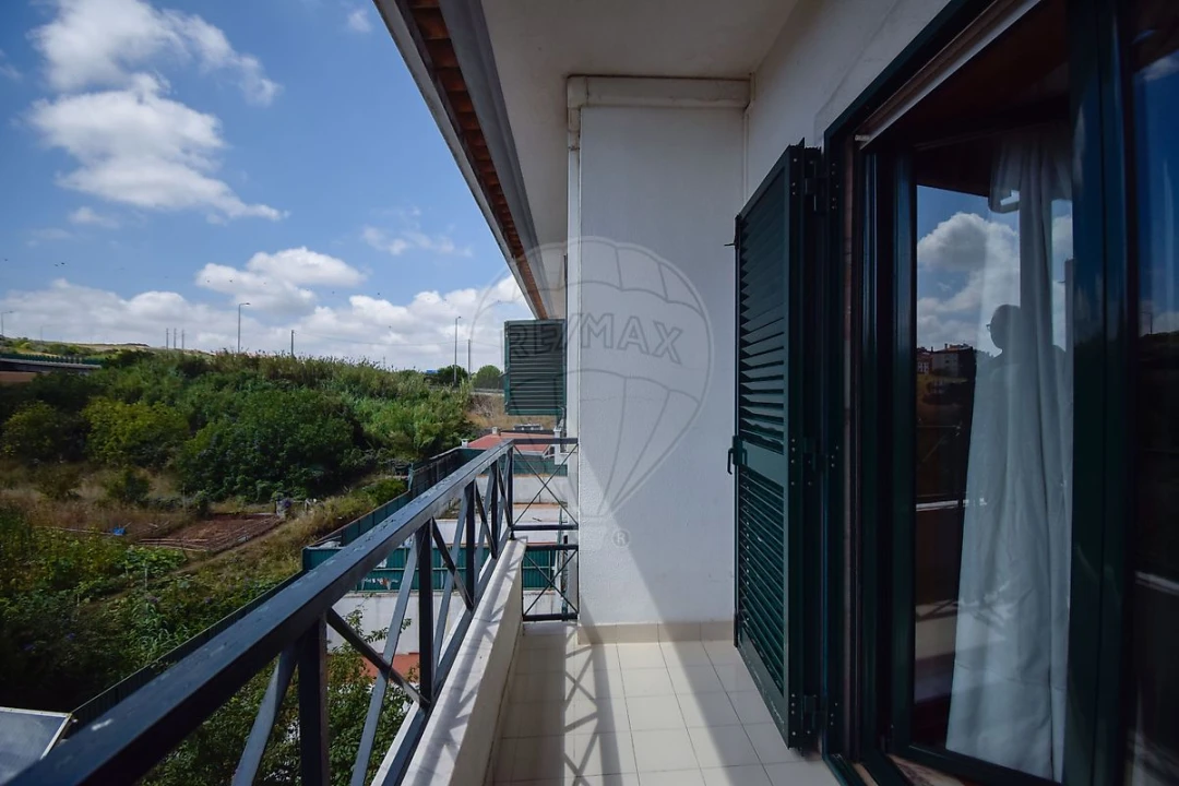 Moradia T4 para Venda em Massamá e Monte Abraão Foto 20