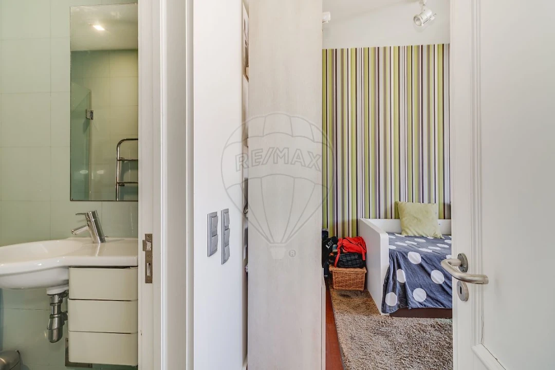 Apartamento T4 para Venda em Avenidas Novas Foto 8