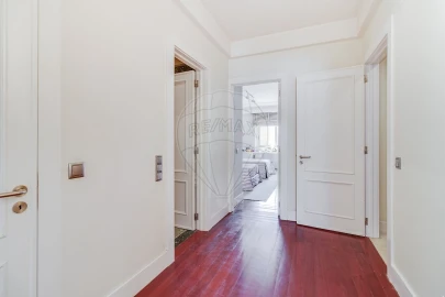 Apartamento T4 para Venda em Avenidas Novas
