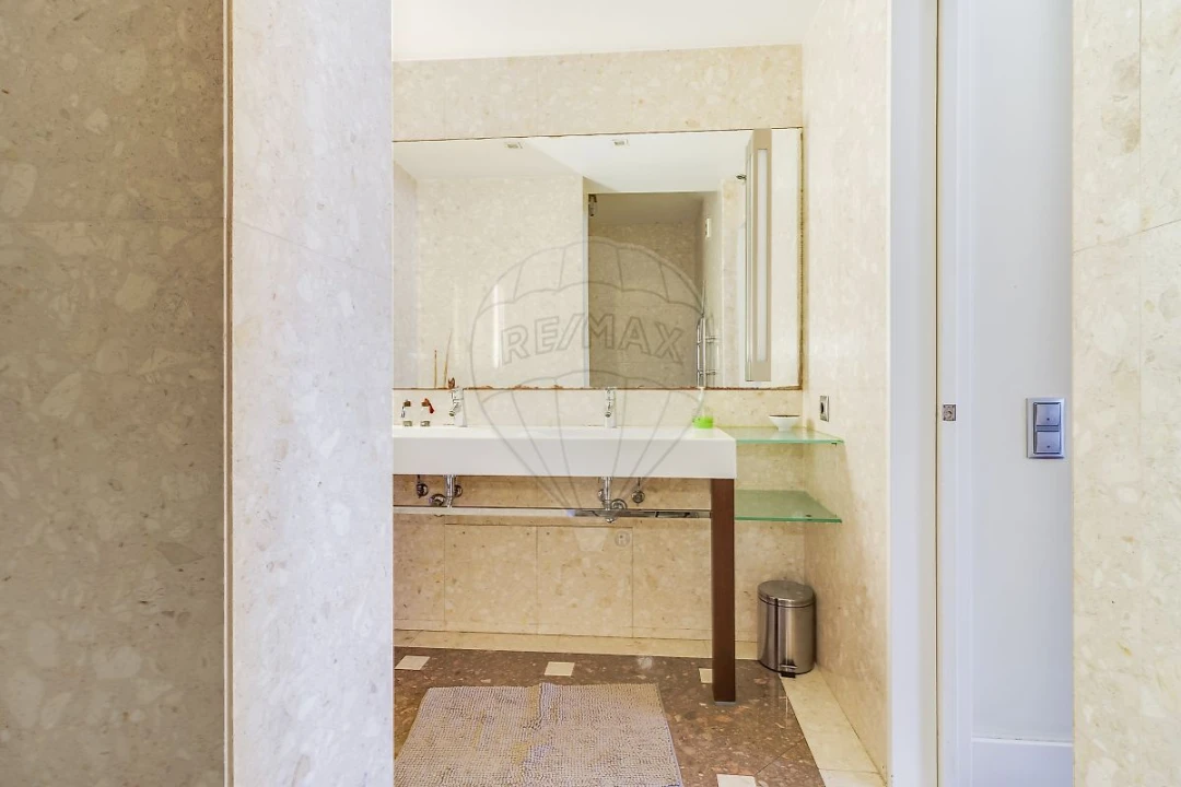Apartamento T4 para Venda em Avenidas Novas Foto 34