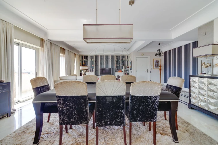 Apartamento T4 para Venda em Avenidas Novas Foto 18