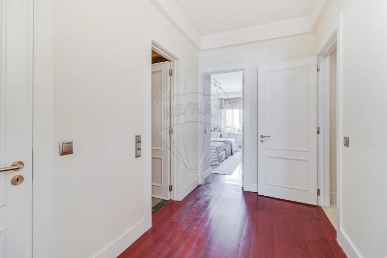 Apartamento T4 para Venda em Avenidas Novas Foto 33