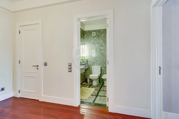 Apartamento T4 para Venda em Avenidas Novas Foto 22