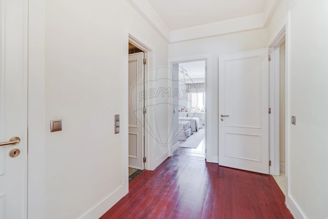 Apartamento T4 para Venda em Avenidas Novas Foto 33
