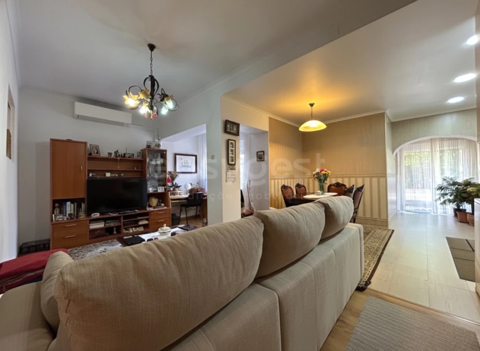 Apartamento T2 para Venda em Mina de Água Foto 7