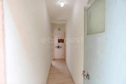 Prédio para Venda em Encosta do Sol