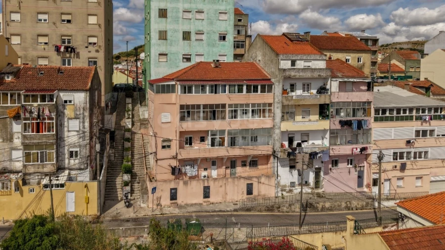 Prédio para Venda em Encosta do Sol Foto 57