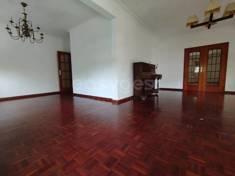 Moradia T4 para Venda em Santa Clara e Castelo Viegas Foto 12