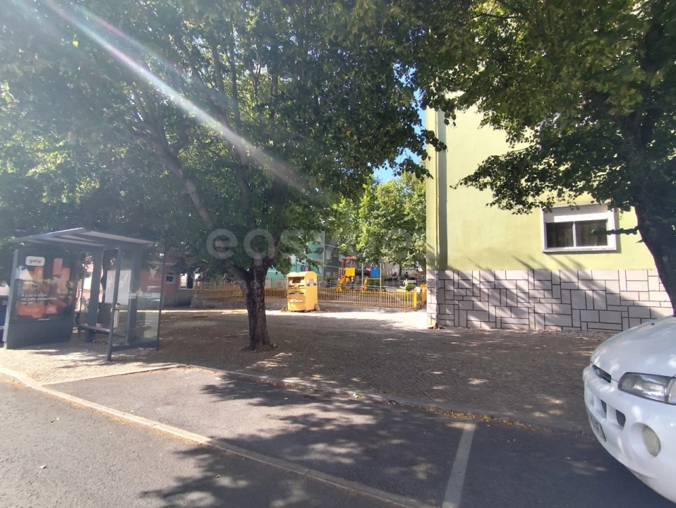 Apartamento T2 para Venda em Queluz e Belas Foto 13