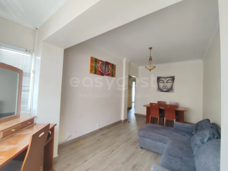 Apartamento T2 para Venda em Queluz e Belas Foto 24