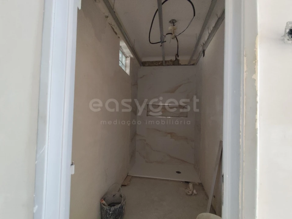Apartamento T2 para Venda em Queluz e Belas Foto 23