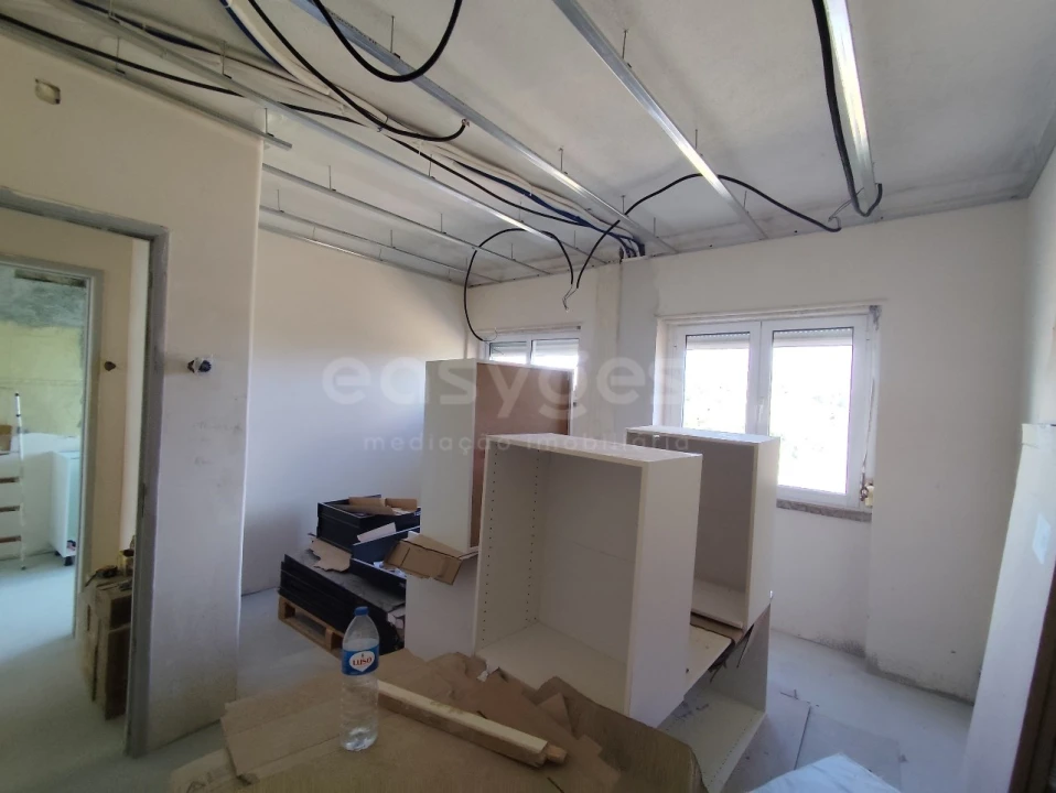 Apartamento T2 para Venda em Queluz e Belas Foto 25