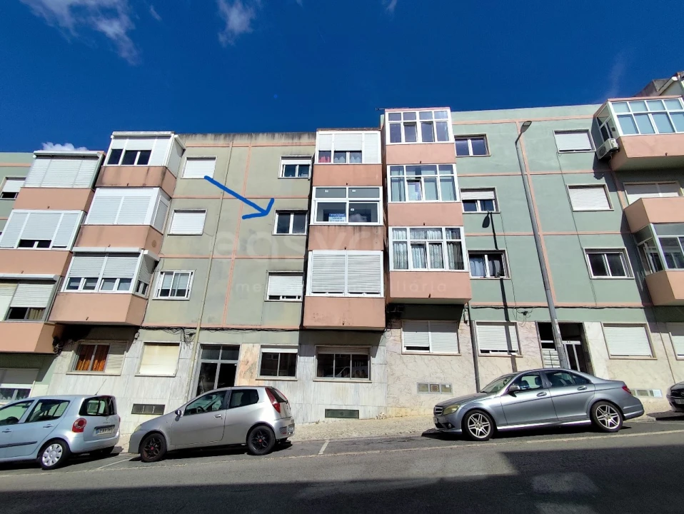 Apartamento T2 para Venda em Queluz e Belas Foto 30