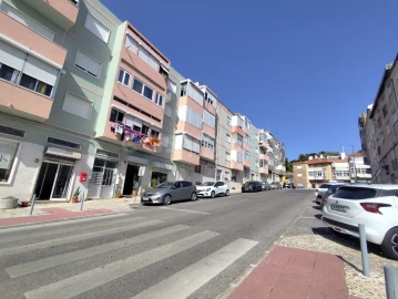 Apartamento T2 para Venda em Queluz e Belas