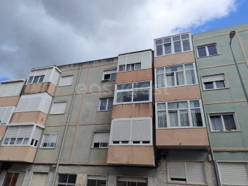 Apartamento T2 para Venda em Queluz e Belas