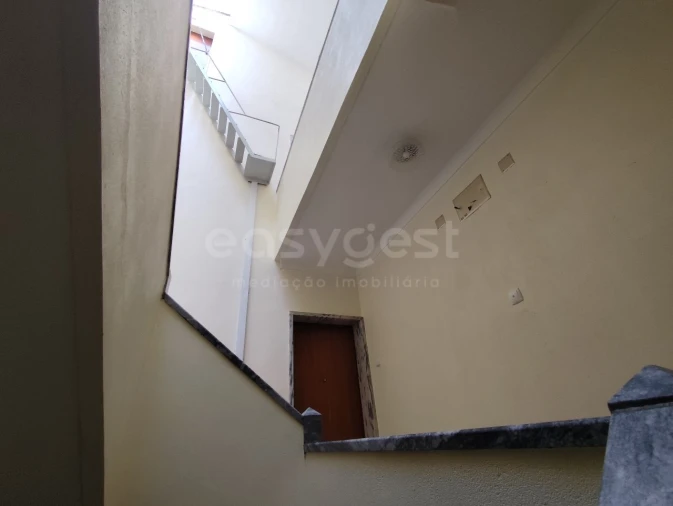 Apartamento T2 para Venda em Queluz e Belas Foto 31
