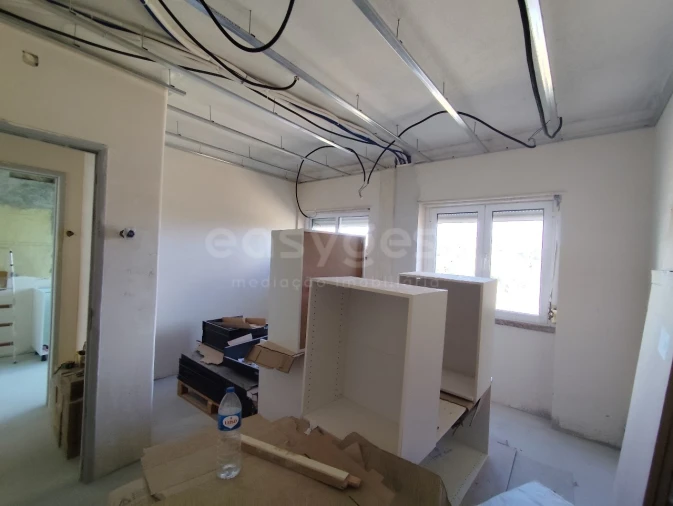 Apartamento T2 para Venda em Queluz e Belas Foto 25
