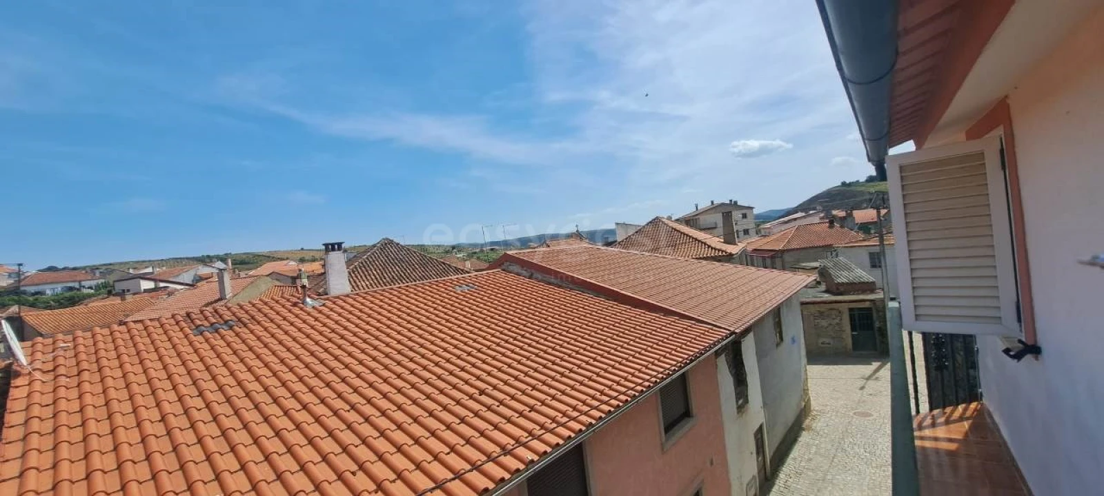 Moradia T3 para Venda em Meirinhos Foto 4