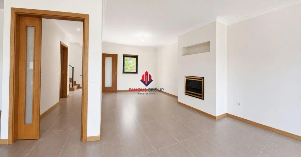Moradia T3 para Venda em Guia Foto 7