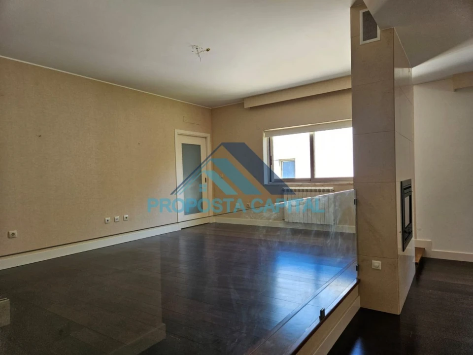 Apartamento T3 para Venda em Alcabideche Foto 5