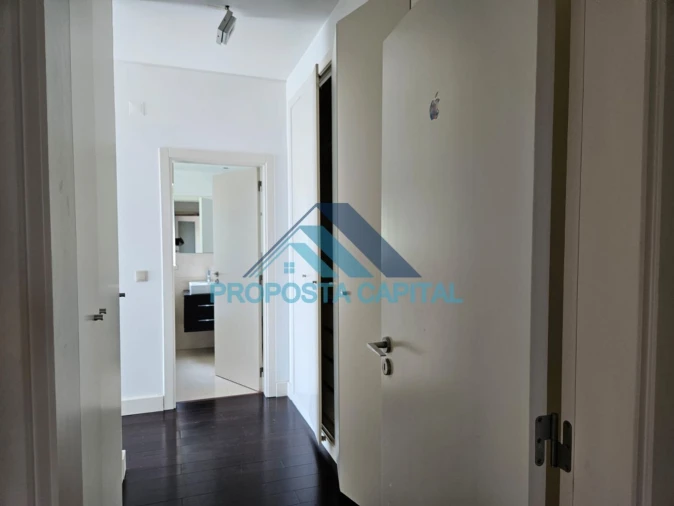 Apartamento T3 para Venda em Alcabideche Foto 13