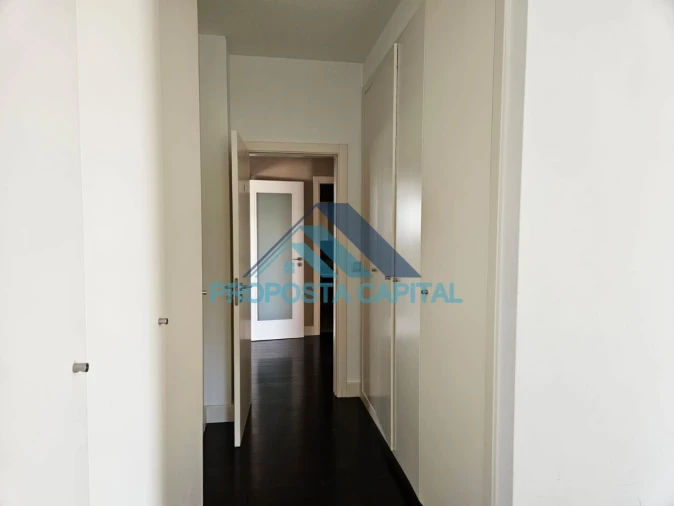 Apartamento T3 para Venda em Alcabideche Foto 8
