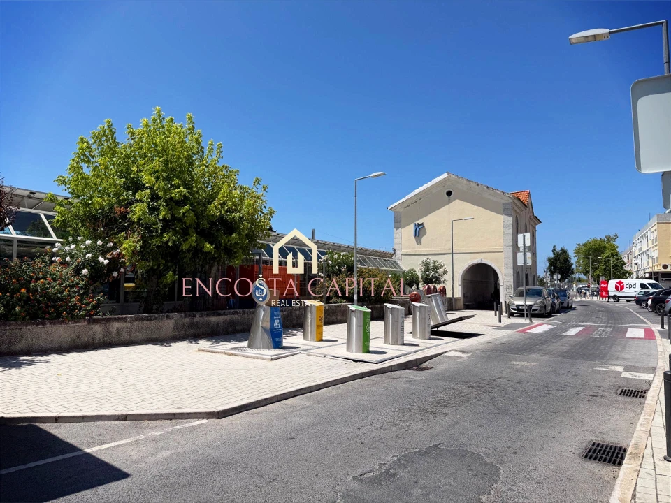 Moradia T1 para Venda em Carcavelos e Parede Foto 5