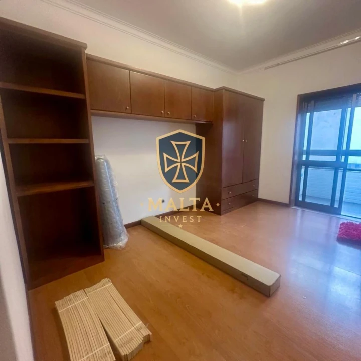 Apartamento T3 para Venda em Braga (Maximinos, Sé e Cividade) Foto 21