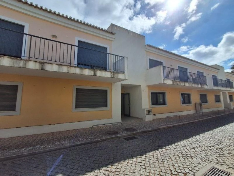 Apartamento T2 para Venda em Alvor Foto 1