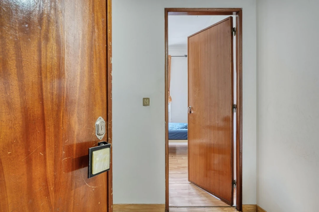 Apartamento T2 para Venda em Agualva e Mira-Sintra Foto 6