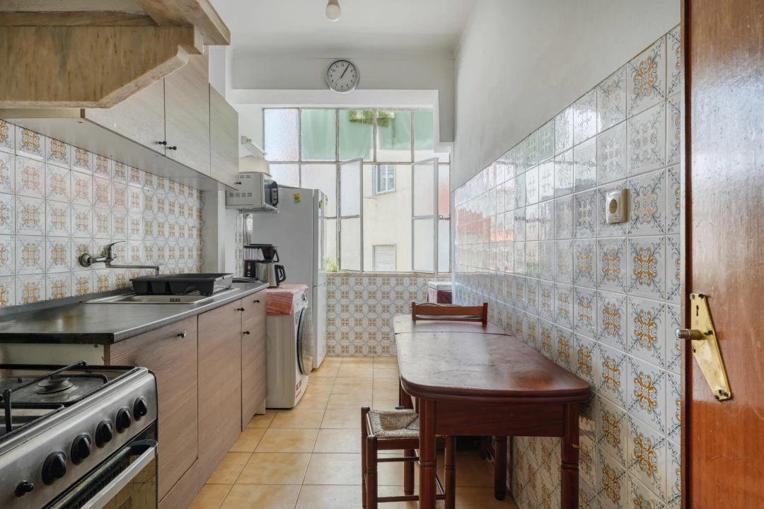 Apartamento T2 para Venda em Agualva e Mira-Sintra Foto 8