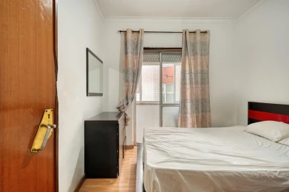 Apartamento T2 para Venda em Agualva e Mira-Sintra