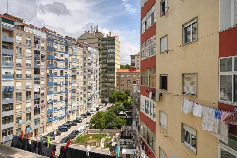 Apartamento T2 para Venda em Agualva e Mira-Sintra Foto 20