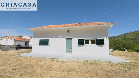 Moradia T2 para Venda em Queirã