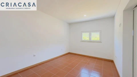 Moradia T2 para Venda em Queirã