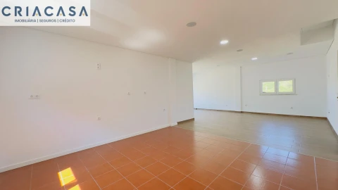 Moradia T2 para Venda em Queirã
